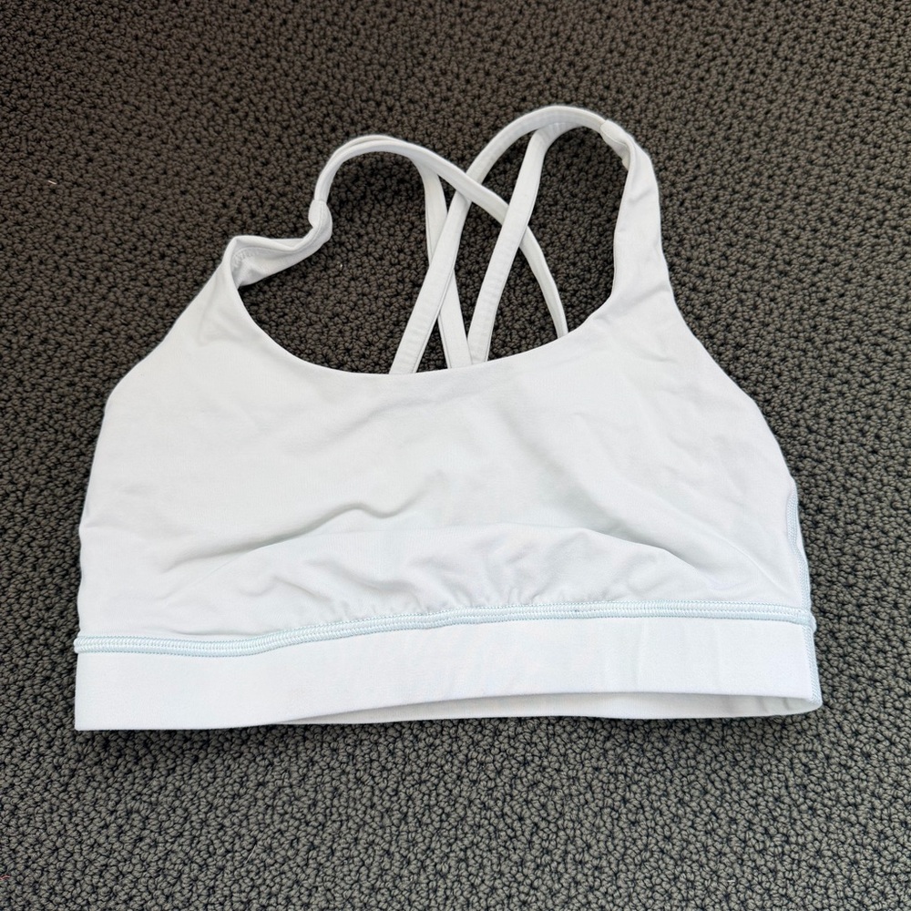 Lululemon energy bra medium support B-D cups. Size 4